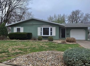 1012 S 15th St, Quincy, IL 62301