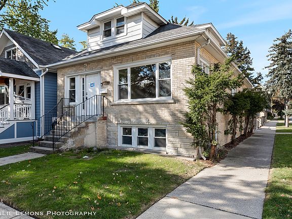 2nd image of 1001 S Dunlop Ave