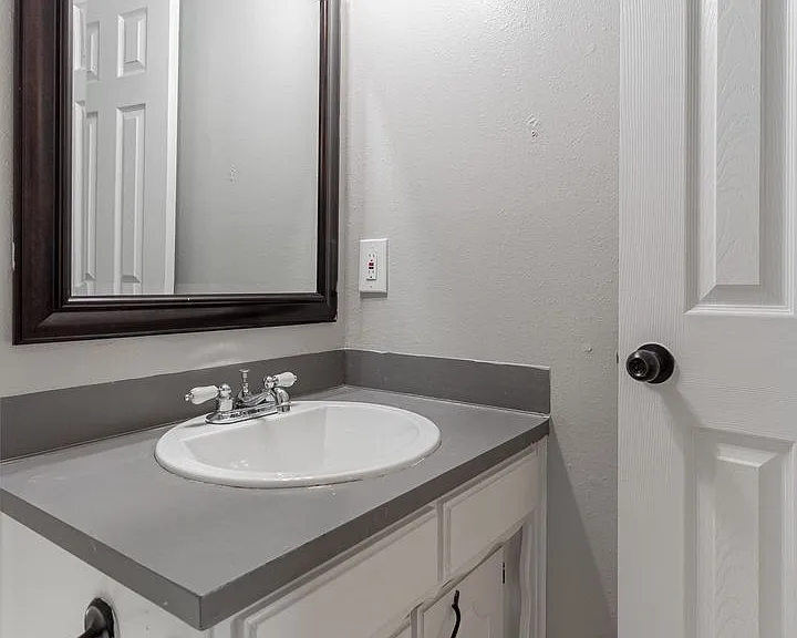 821 Peregrine Dr — Photo 51