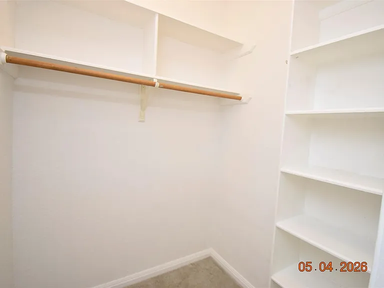 421 Creekside Dr — Photo 22