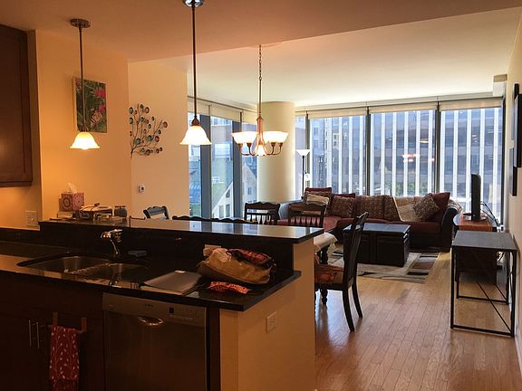 4th image of 60 E Monroe St Unit 1804