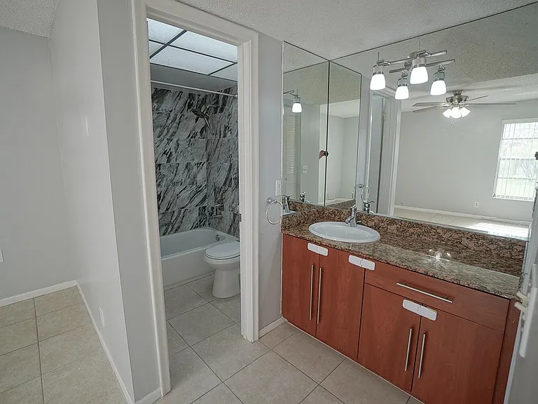 2828 Casita Way #214-C — Photo 10