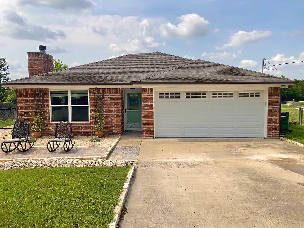 Building Photo - 2765 Creek Place Dr