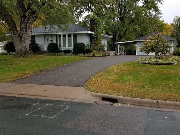 3rd image of 7709 Aster Dr N