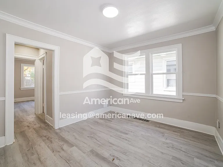1756459_004_living_room_14121354.jpg