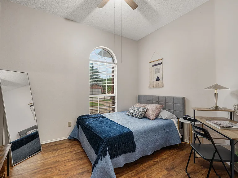 4143 Norway Ln — Photo 21