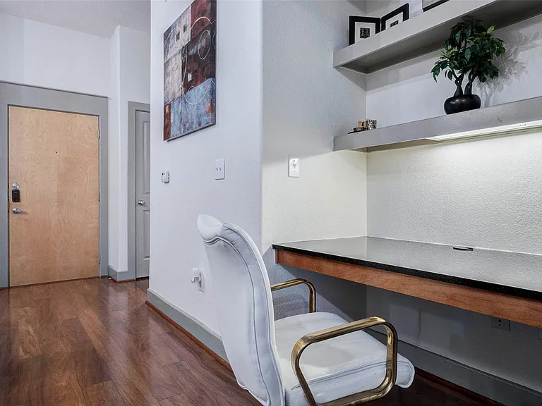 1901 Post Oak Blvd #1106 — Photo 15