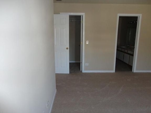 5th image of 1107 Canterbury Ct APT C