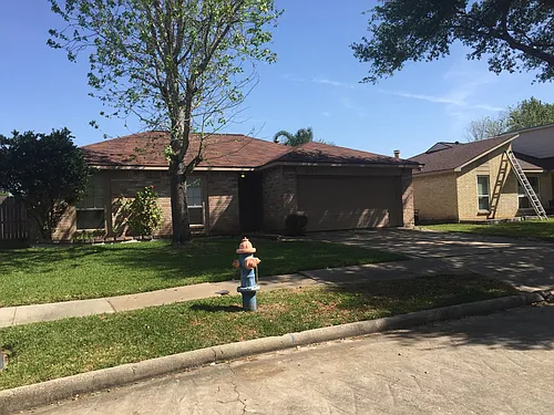 2927 Helmsley Dr Photo 1