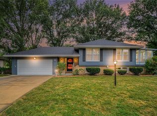 1125 Wildwood St, Leavenworth, KS 66048