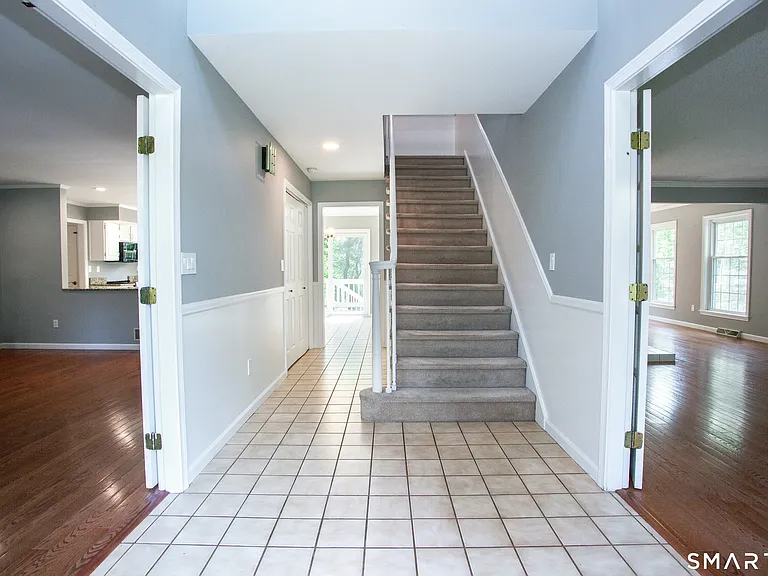 24 Old Mill Dr — Photo 16