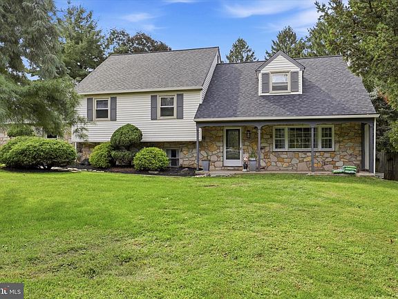 2nd image of 1644 Huntingdon Rd