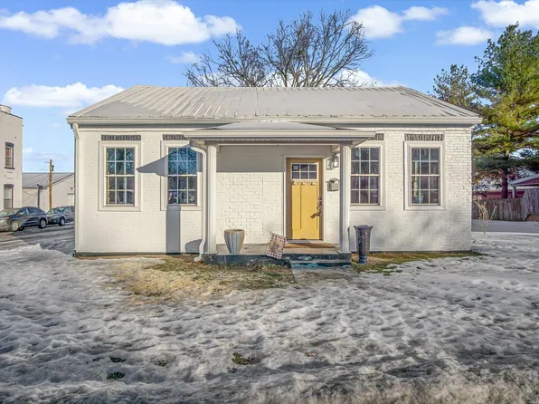 232 N Main St, Red Bud, IL 62278