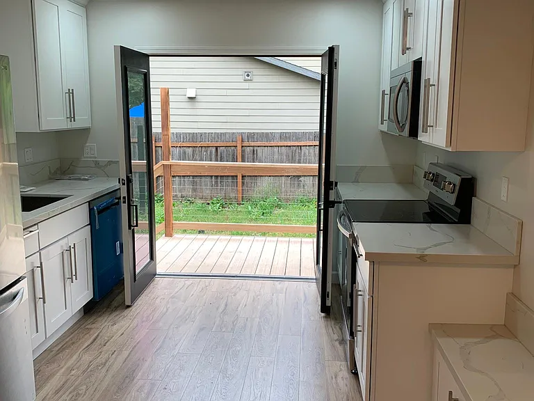 22037 SE Ankeny St #22037 — Photo 11
