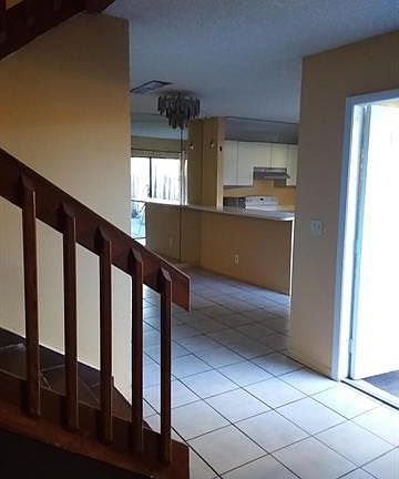 5th image of 1458 N Lawnwood Cir APT 23B