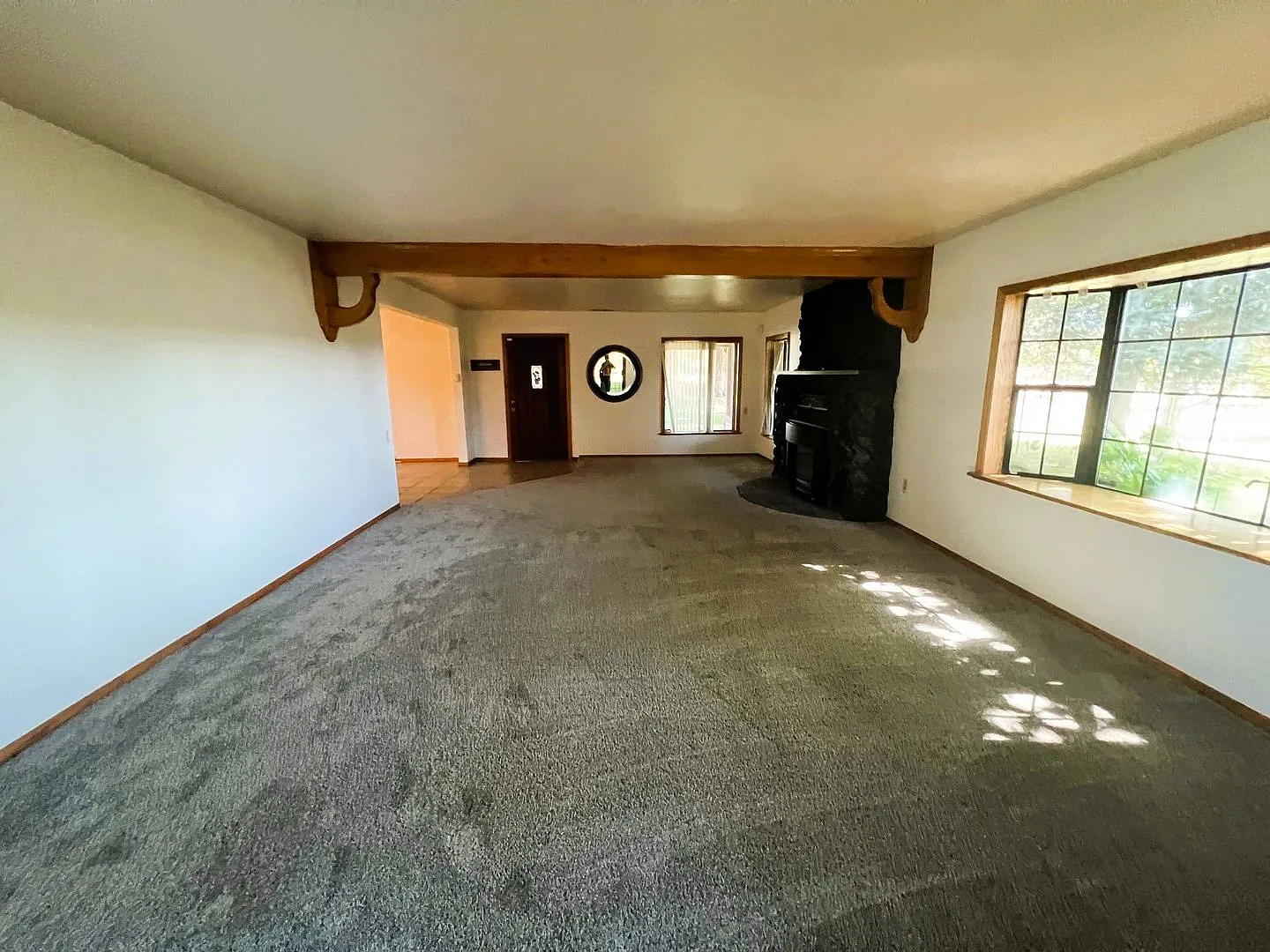 1 Bedroom 1 Bath House & Granny Unit - 2 Bedrooms 1 Bath w/Kitchenette in Los Molinos — Photo 4
