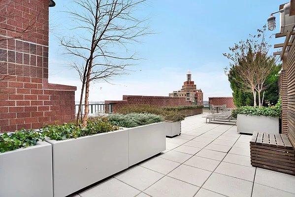 Rented by Battery Park Realty | media 19