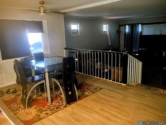 2nd image of 4534 Clark St