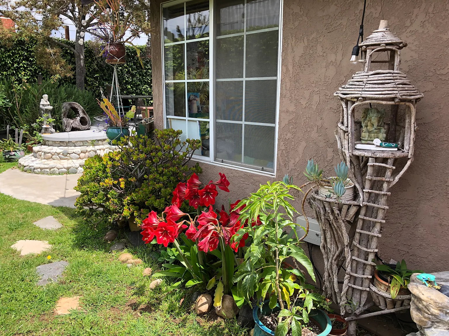 Mount Frissell Dr, San Diego — Photo 3
