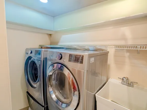 1390 Troy Avenue image 37 of 38