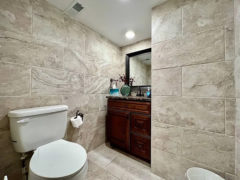 7184 Gregory Creek Ln — Photo 12