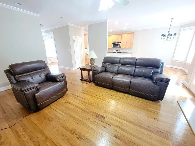 1217 Crozier Ct — Photo 17