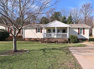8332 New Sheldon Dr, Charlotte, NC 28214