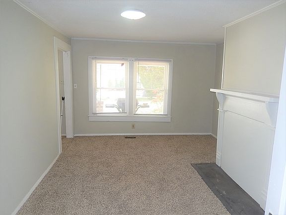 5th image of 1015 Oberlin Rd