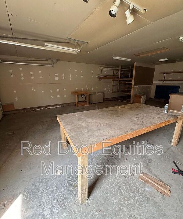 1st image of 132 Lake St