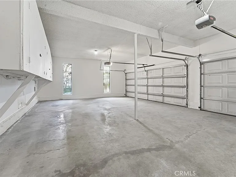 3329 Dona Rosa Studio Ctr — Photo 17