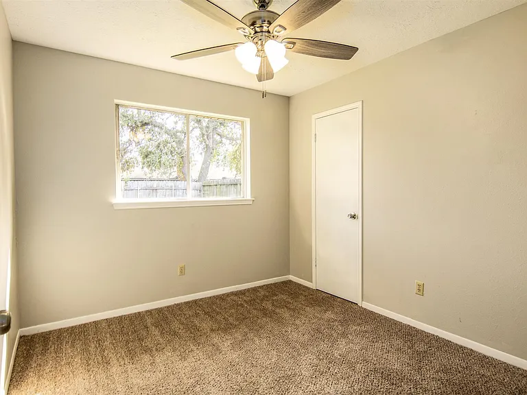 4305 Fairway St — Photo 19