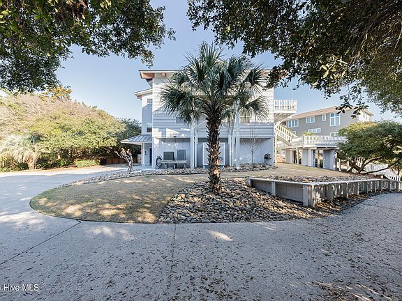 3rd image of 103 Salt Spray Court