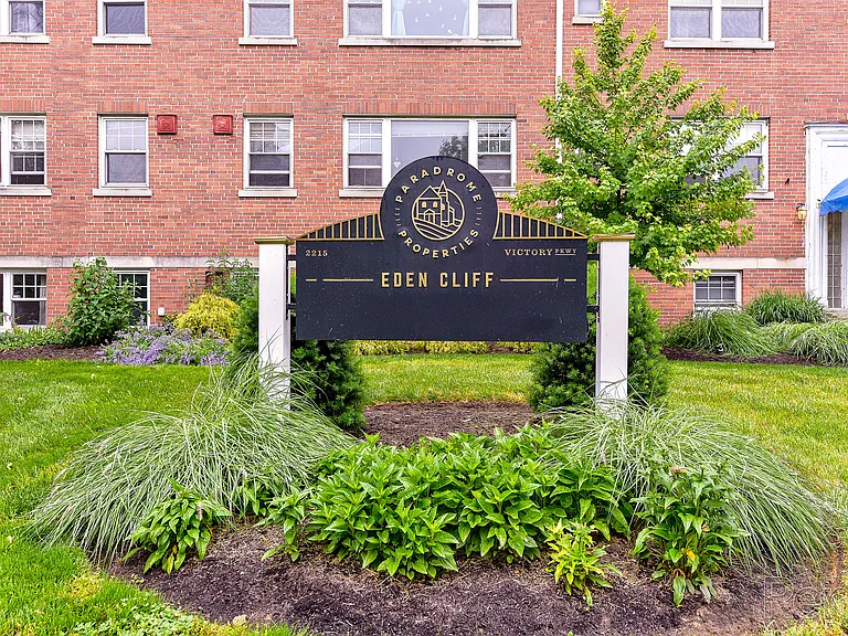 Eden Cliff Apartments — Photo 20
