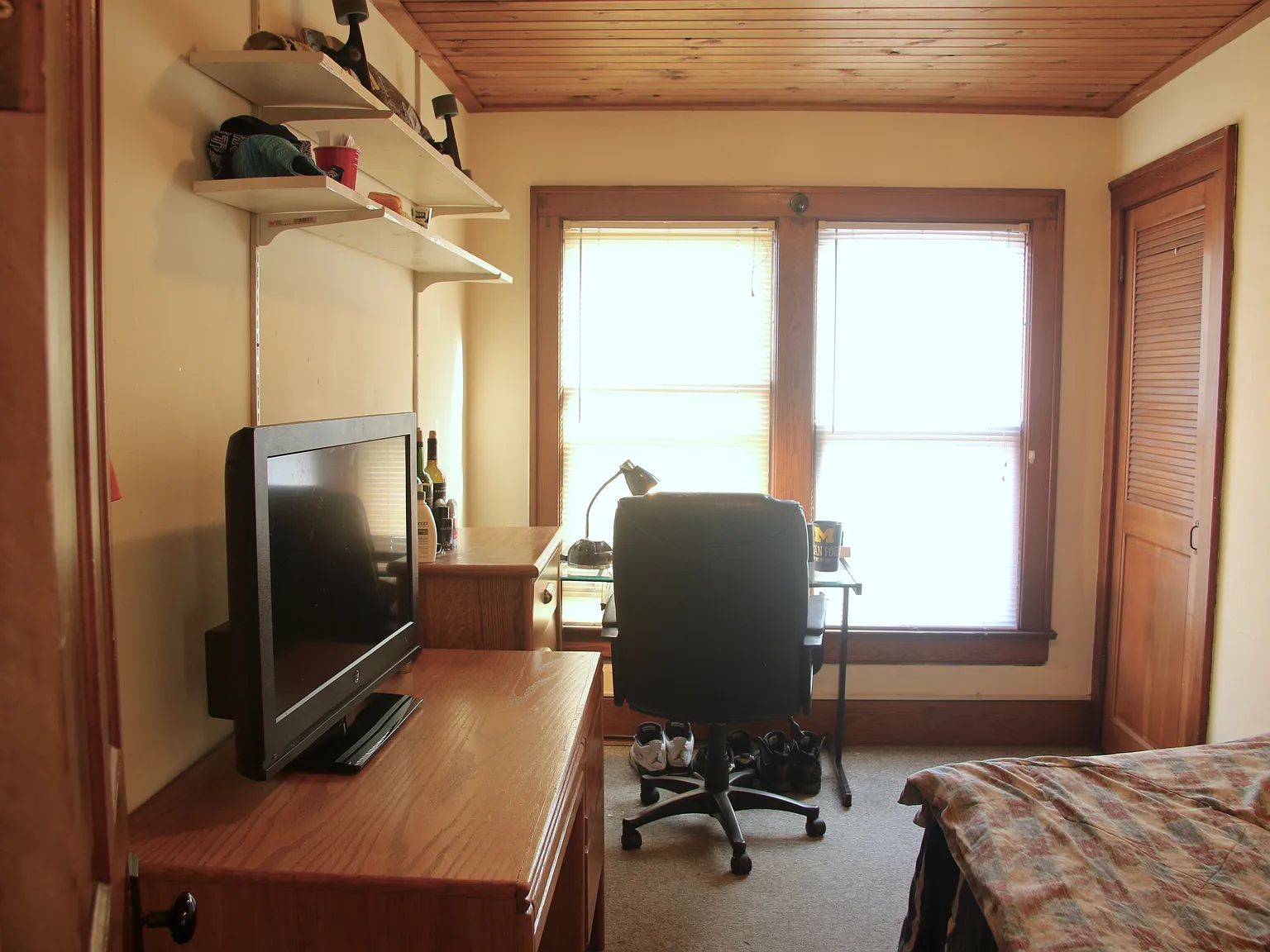 4 bed, 1000 sqft, $3,200 — Photo 4