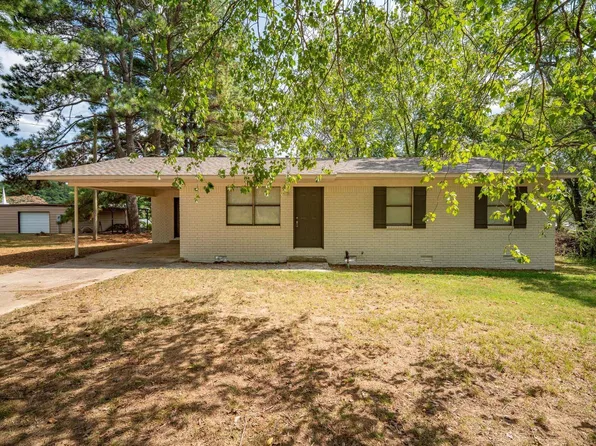 201 Church Ave, Rose Bud, AR 72137