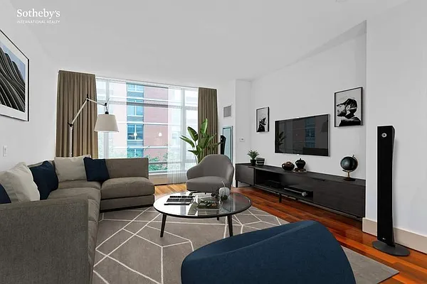 Rented by Sotheby's International Realty | media 9