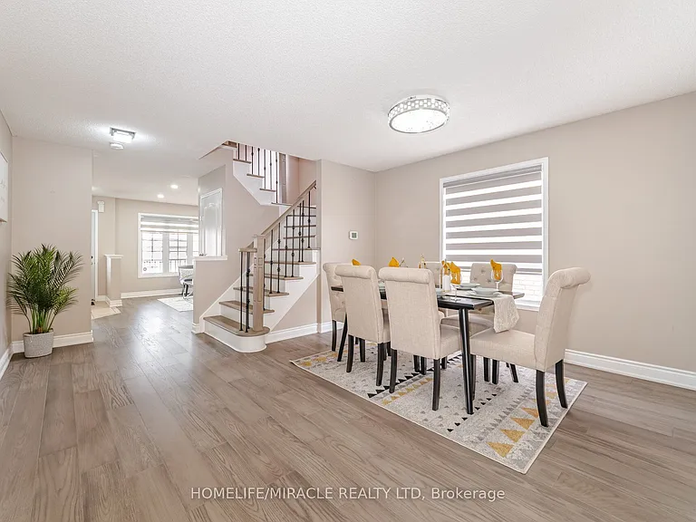 41 Beachpoint Blvd #UPPER — Photo 9