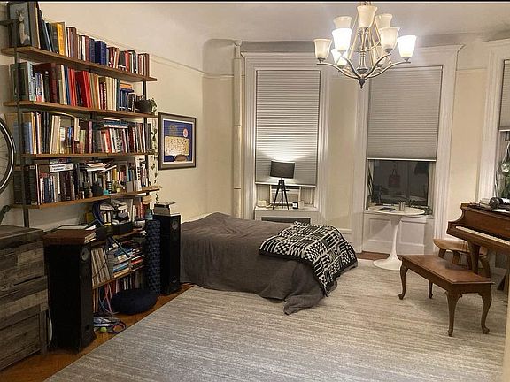 4th image of 249 W 102nd St APT 3A