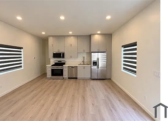 2 bed, $3,000 — Photo 2