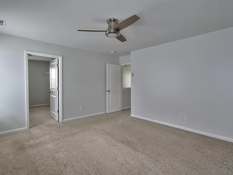 143 Davila St — Photo 13