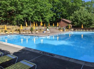 518 Wales Ct #518, Bushkill, PA 18324
