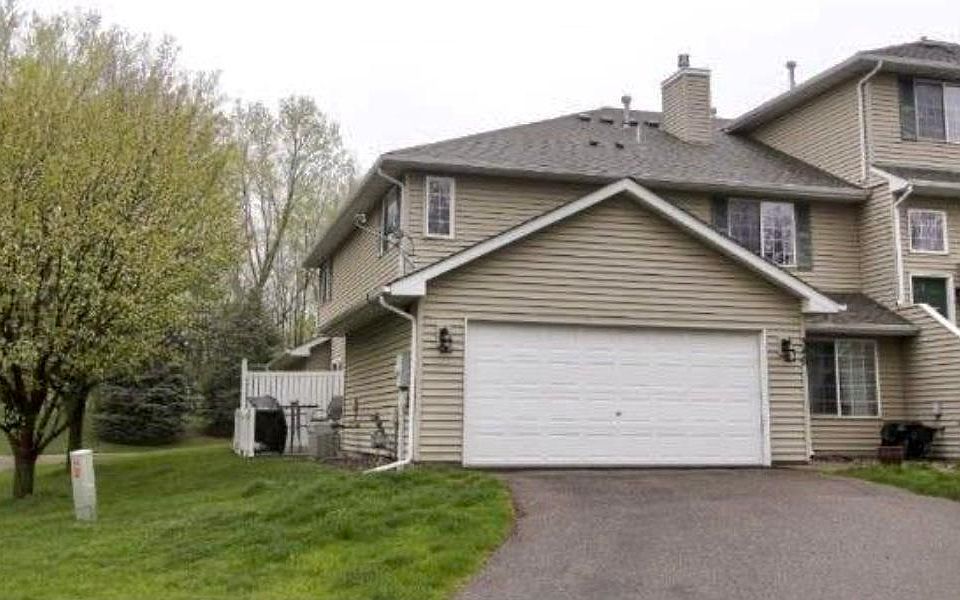 1st image of 340 Gironde Ct