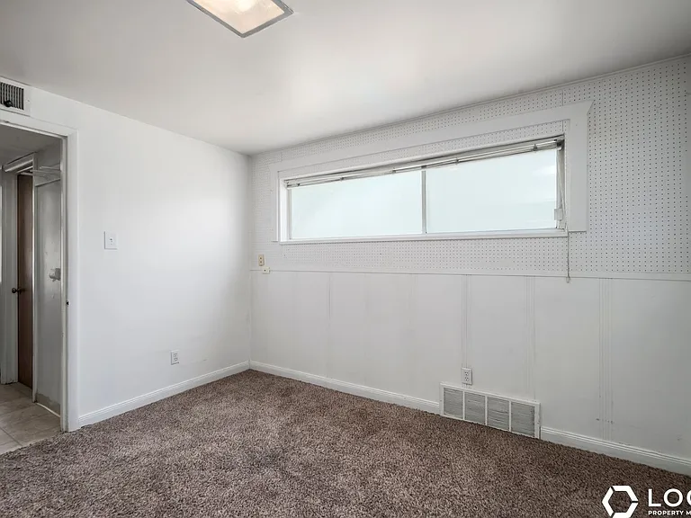 1180 E 560 N — Photo 15