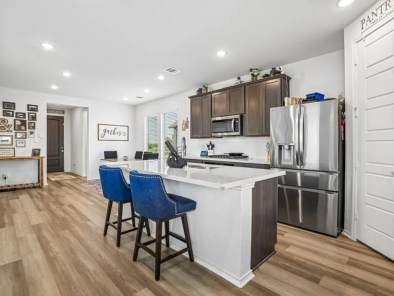 5050 Park Cor — Photo 10