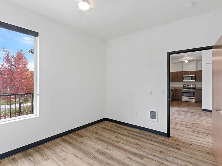 Bradbury Pointe Apartments — Photo 33