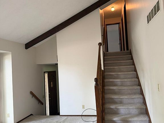 3rd image of 6214 S 150th St