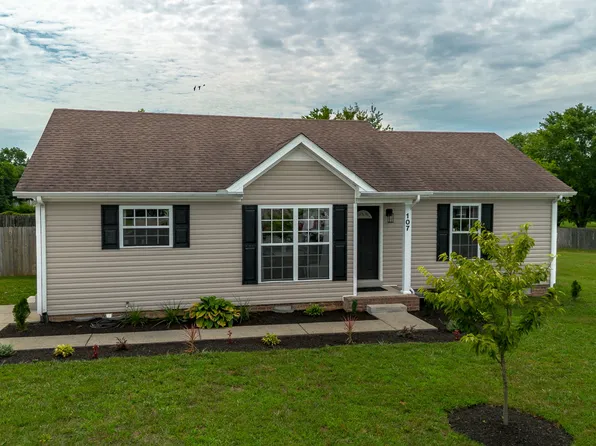 107 Locke Ct, Portland, TN 37148