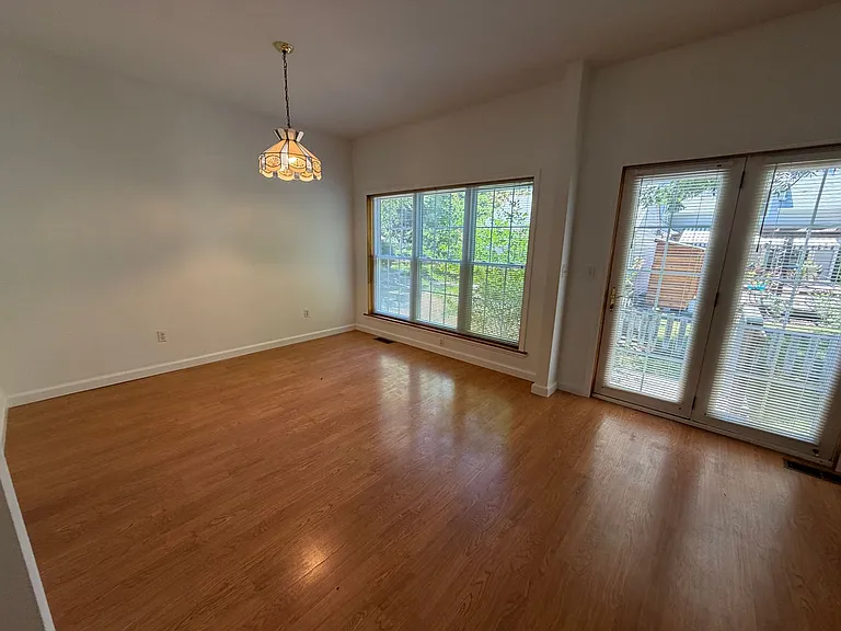 102 Sunset Dr — Photo 22