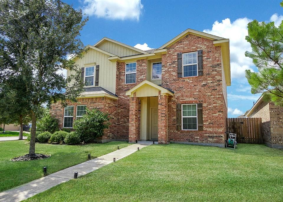 Beautiful Home for Sale in Cypress Texas