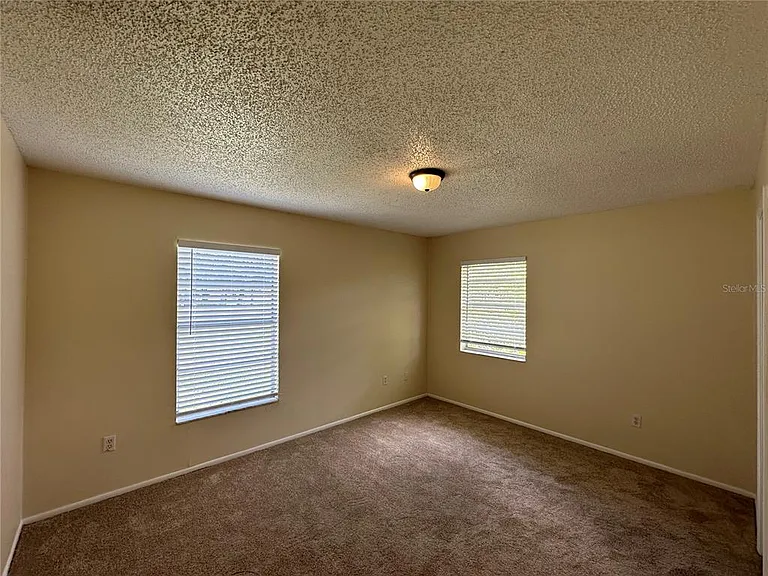 1820 Bonneville Dr #1820 — Photo 7